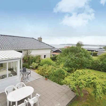 Awesome In W/ Wifi And 3 Bedrooms Feriehus Hejls